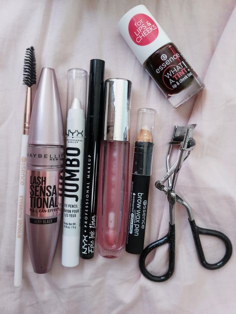 Cheap But Good Makeup Products, Teen Makeup Products, Makeup Products Eyeliner, All I Need Makeup, Simple Makeup Products, Benefit Tint, Essence Makeup Products, Cheap Makeup Products, Makeup Cheap