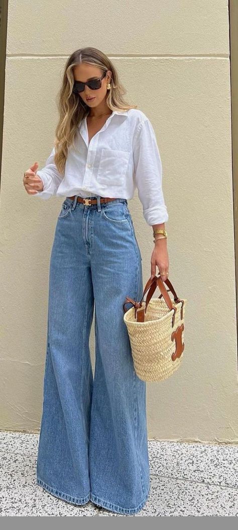 European Sweater Outfit, Wide Leg Jeans Outfit Classy, Late 20s Style, Wedding Week Outfits Brides, Neutral Color Outfits Aesthetic, Aesthetic Office Outfit, Barbecue Outfit, Wide Leg Jeans Outfit Summer, Wide Leg Jeans Outfit