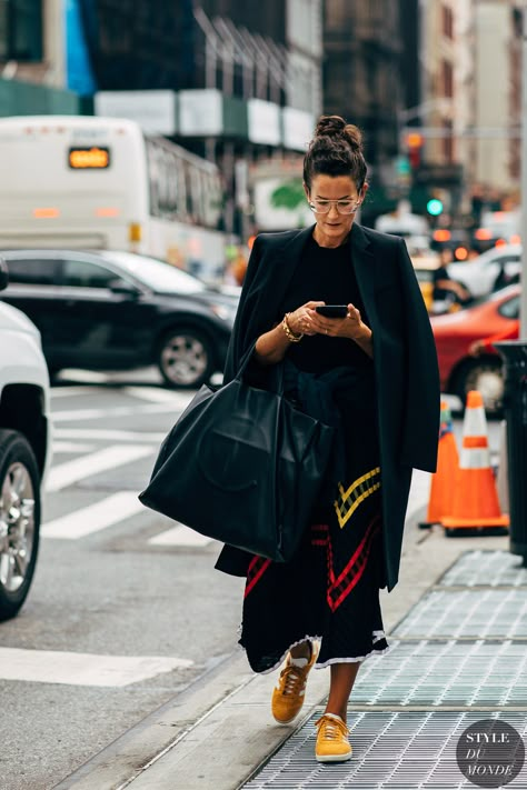 Lucy Chadwick Style, Lucy Chadwick, Karla Welch, Mode Editorials, Street Syle, Quoi Porter, New Street Style, Fashion Photography Inspiration, Mode Casual