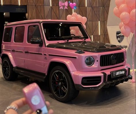 Tasnim Core, Mercedes Brabus, Pink Cars, Princess Parking, Dream Cars Mercedes, Mercedes Benz G Class, Dream Cars Jeep, Mercedes Car, Benz G