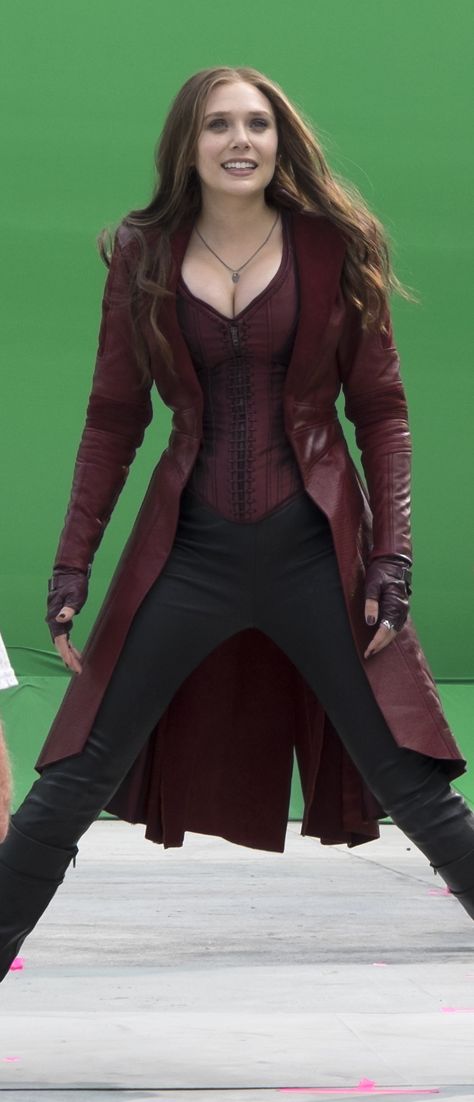 Civil War Wanda Maximoff - Page 3 Olsen Sister, Witch Cosplay, Elizabeth Olsen Scarlet Witch, Hallowen Costume, Scarlet Witch Marvel, Scarlett Witch, Marvel Cosplay, Witch Outfit, Wanda And Vision