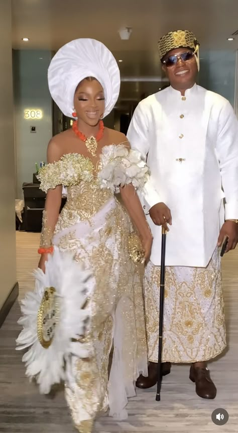 White And Gold Traditional Dress, White And Gold Traditional Wedding Attire, White And Gold Igbo Traditional Dress, White And Gold George Styles, Nigeria Traditional Wedding Dress, White Igbo Traditional Wedding Attire, White And Gold Nigerian Wedding Dress, African Wedding Dress Bridal Traditional, White And Gold Lace Styles