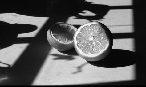 35 Mm Film Photography, Camera Black And White, Film Camera Photography, 35 Mm Film, Photo Class, Film Pictures, Shadow Photography, Film Photography 35mm, Bw Photography