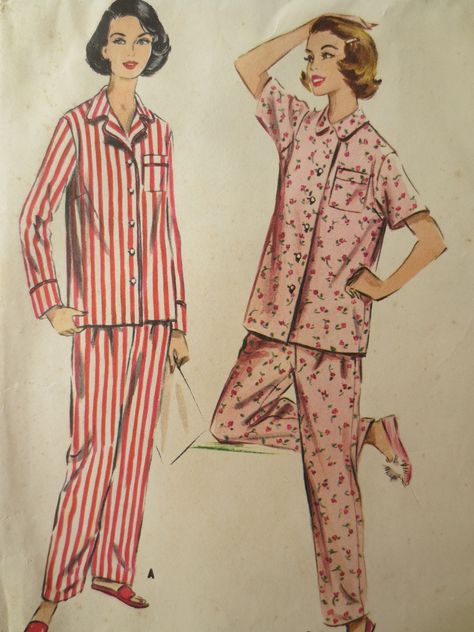 Women's pajamas 1950's-jasmine 1950s Pajamas, 1950s Woman, Vintage Loungewear, Pijamas Women, Vintage Pajamas, Pajama Pattern, Night Suit, 1940s Fashion, 1950s Fashion