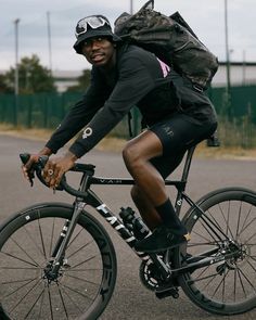 Fixie Outfits Men, Gravel Bike Outfit, Bike Outfit Men, Urban Cycling Fashion, Cycling Outfit Men, Road Bike Style, Mens Cycling Outfit, Urban Bike Style, Bike Outfit