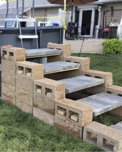 Block Steps Ideas, Diy Porch Stairs, Diy Mounting Block, Diy Steps On A Slope, Above Ground Pool Ideas Diy, Diy Stairs Outdoor, Splash Blocks, Cinder Block Garden, Best Above Ground Pool