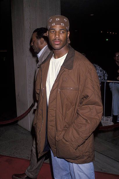 Shawn Wayans, Hip Hop 90, 90s Black Men, Cultura Hip Hop, Looks Hip Hop, Cam Gigandet, Men 90s, 90s Fashion Men, 90s Inspired Outfits