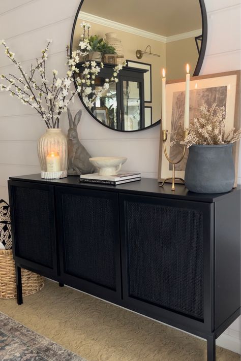 Dining Room Buffet Styling, Side Board Decor, Sideboard Decor Dining Room, Credenza Decor, Decoration Buffet, Sideboard Styles, Buffet Table Decor, Dining Room Console, Rattan Sideboard