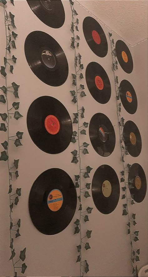 vinyl records, vines Vinyl Record Decor Ideas, Record Room Decor, Records Decor, Record Decorations, Vinyl Record Wall Decor, Vinyl Record Decor, Record Wall Decor, Record Decor, Cute Room Inspo