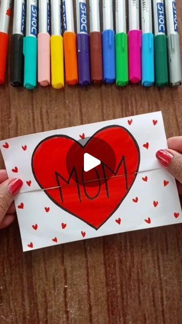 Card For Mother's Day Kids, Mother's Day Gifts Diy For Kids, Activities For Mothers Day Preschool, Creative Birthday Cards For Mom Paper Crafts, Mother Day Cards Preschool, Things To Draw For Moms Birthday, How To Make A Cute Mother’s Day Card, Cute Mom Drawings, What To Draw For Your Mom