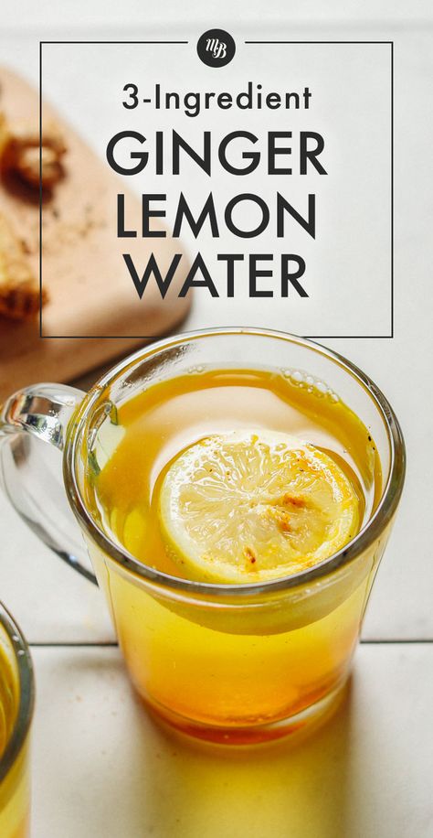 Lemon Ginger Water, Lemon Water Recipe, Water Health Benefits, Hot Lemon Water, Turmeric Water, Warm Lemon Water, Drinking Hot Water, Drinking Lemon Water, Lemon Water Benefits