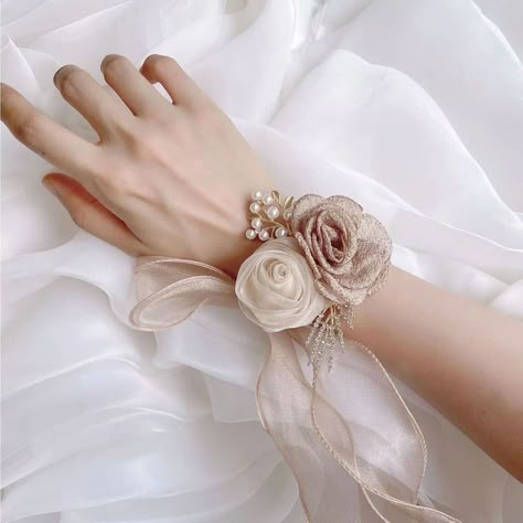 Flower Bracelet Wedding, Wrist Corsage Bracelet, Wrist Corsage Prom, Bridesmaid Corsage, Wedding Corsage, Rose Corsage, Wrist Flowers, Champagne Bridesmaid, White Bridesmaid