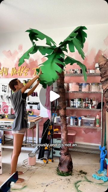 RAVEN ELYSE on Instagram: "DIY giant paper palm trees! 🌴 The perfect party prop for any beachy themes! #beachpartydecor #islandpartydecor #summerpartydecor #diypartydecor" Diy Hawaiian Decorations, Island Theme Party Decorations, Diy Luau Party Decorations, Paper Tree Classroom, Hawaii Decorations, Diy Halloween Tree, Raven Elyse, Paper Palm Tree, Jungle Theme Decorations