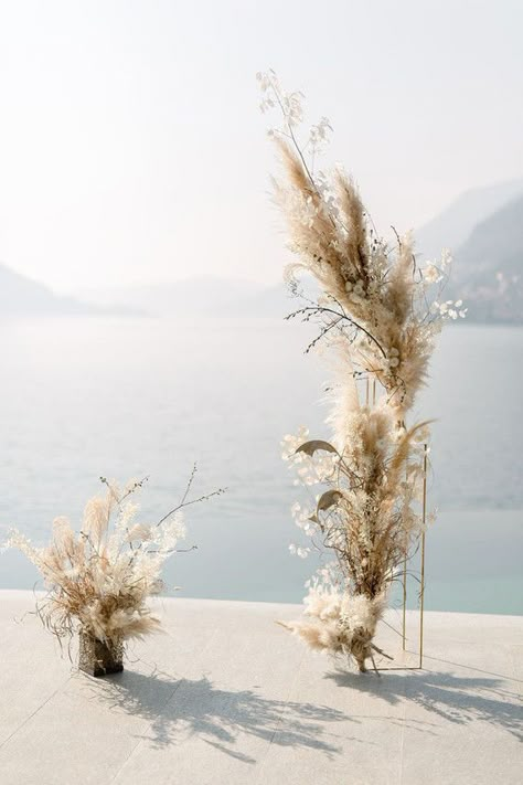 Wedding Bouquet Pampas, Pampas Grass Wedding Bouquet, Grass Wedding Bouquet, Pampas Decor, Jungle Wedding, Ideas Wedding Party, Pampas Grass Wedding, Como Wedding, Pampas Grass Decor