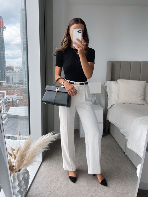 Real Estate Outfits, Corporate Attire Women, Look Working Girl, Business Professional Outfits, Lawyer Fashion, Fest Outfits, Corporate Attire, Chique Outfits, Business Outfits Women