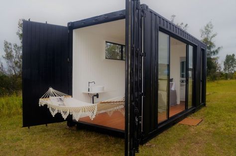 NEW 20ft SELF CONTAINED TINY HOME - 20ft SHIPPING CONTAINER HOME. No Building Consent Required* MANHATTAN PROJECTS are one of NZ's leading suppliers of low ... 20 Ft Container Home Interior, 20ft Container Home Interiors, Shipping Container Renovation, Shipping Container Photography Studio, 20ft Shipping Container Home, 20ft Container Home, Luxury Container Homes, Shipping Container Interior, Container Studio