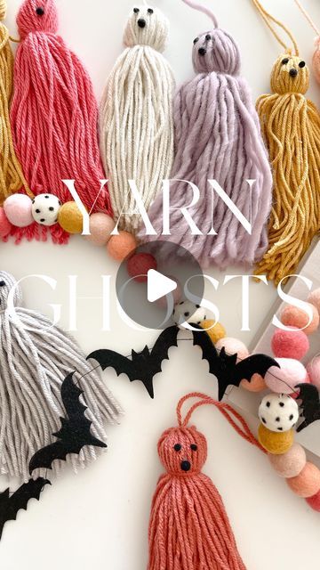 Ghost Garland Yarn, Diy Yarn Ghost, Yarn Crafts Halloween, Halloween Pumpkin Crafts For Kids, Spooky Girls Night Crafts, Halloween Craft Teens, Quick And Easy Halloween Crafts, Halloween Craft Girls Night, Halloween Crafts For Girls Night