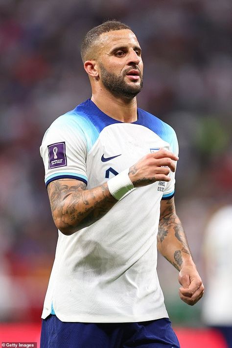 Kyle Walker's England teammates 'knew about the star's secret family with Lauryn Goodman and would even join in on FaceTimes' Check more at https://maholicious.com/kyle-walkers-england-teammates-knew-about-the-stars-secret-family-with-lauryn-goodman-and-would-even-join-in-on-facetimes/ Her Silence, Secretly Married, Kyle Walker, Three Lions, Biological Father, Thursday Evening, Six Month, England Football, Play Soccer