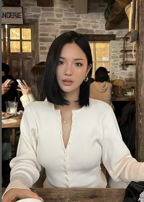 Bob All One Length, Bob Hairstyle Asian Women, Asian Bob Haircut Oval Face, Square Faces Hairstyles, Black Long Bob Hairstyles, Lob Haircut Asian Round Face, Asian Woman With Short Hair, Short Hair Fine Straight, Medium Bob Straight Hair