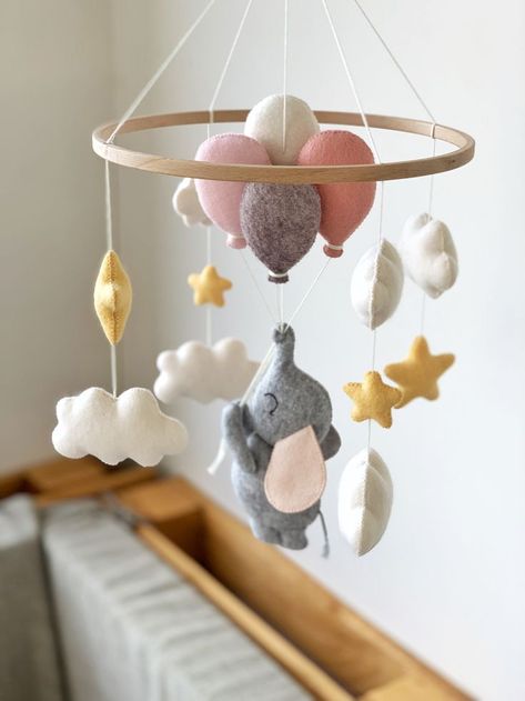 Elephant Nursery Girl, Elephant Baby Mobile, Nursery Bohemian, Elephant Themed Nursery, Moon And Clouds, Elephant Balloon, Diy Baby Mobile, Baby Boy Room Decor