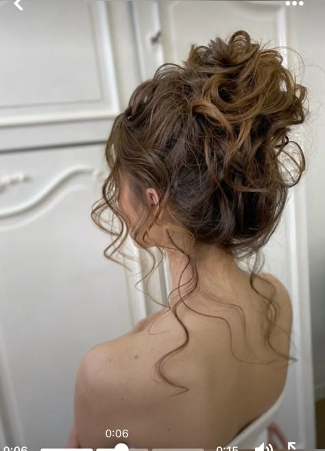 Ball Hairstyles, Prom Hairstyles For Long Hair, Hairdos For Curly Hair, Hair Stylies, Cruise Outfits, Hair Stylist Life, Formal Hairstyles, Hair Inspo Color, French Braid