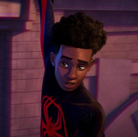 Spiderman Girl, Male Cartoon Characters, Miles Spiderman, Spaider Man, Miles Morales Spiderman, Spiderman 3, Best Superhero, Spiderman Pictures, Marvel Spiderman Art