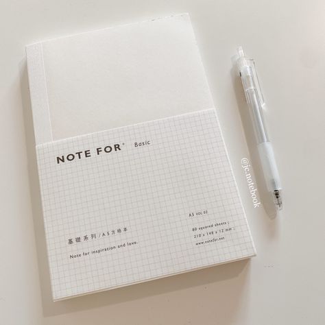 White Stationary Aesthetic, Muji School Supplies, Minimalist School Supplies, Korean School Supplies, Korean Stationary, Muji Pens, White Journal, Studying Stationary, Notebook And Pen