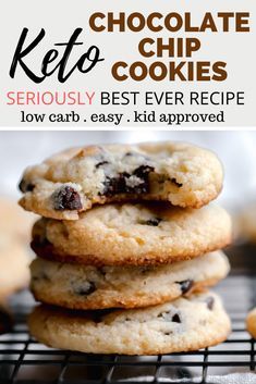 Keto Chocolate Chip Cookie Recipe, Keto Chocolate Chip Cookie, Low Carb Chocolate Chip Cookies, Dolce Poche Calorie, Galletas Keto, Keto Cookie Recipes, Postre Keto, Keto Chocolate Chip Cookies, Keto Treats