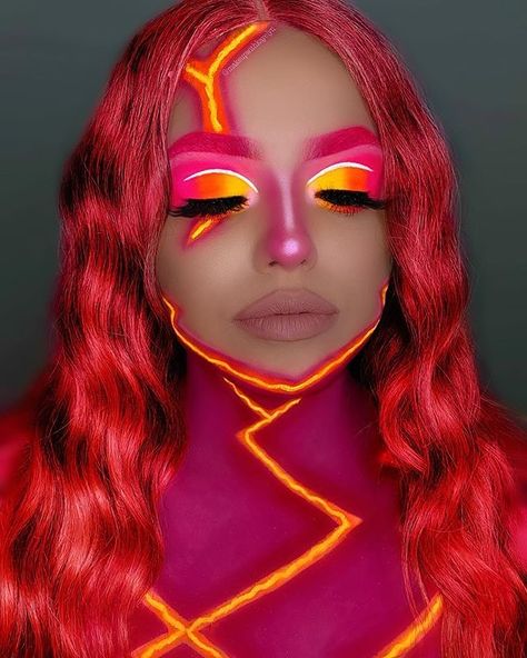 Lava Girl Makeup, Halloween Disney Makeup, Lavagirl Costume, Primer Tatcha, Extreme Makeup Looks, Sfx Makeup Looks, Photographic Makeup, Uv Makeup, Lava Girl