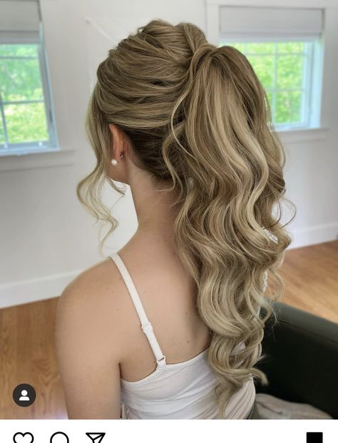 Bridal Party Ponytail, Hair Cuts Styles For Women, Summer Hair Cuts, Bridal Pony, Ponytail Bridal Hair, Half Bun Hairstyle, Bridesmaid Ponytail, Prom Things, Prom Ponytail Hairstyles