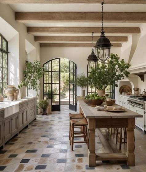 Mediterranean Home, Spanish House, Mediterranean Homes, Modern Farmhouse Kitchens, Dream House Interior, Dream House Decor, Kitchen Style, House Inspo, Dream Home Design