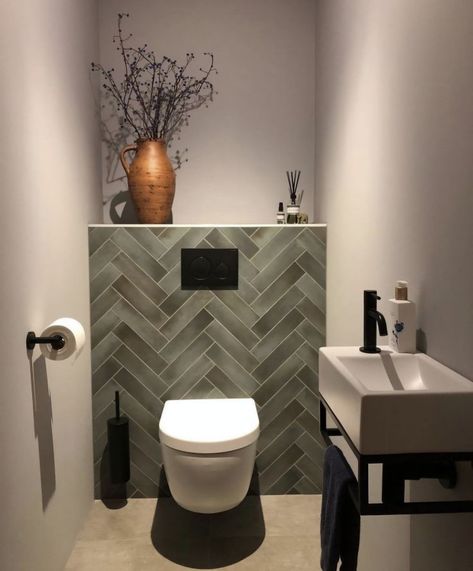 Cloakroom Bathroom, Small Toilet Design, Small Downstairs Toilet, Toilette Design, Toilet Room Decor, Wc Design, Small Toilet Room, Modern Toilet, Small Toilet