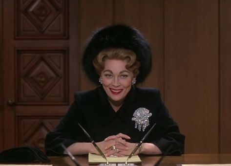 Faye Dunaway as Mommie Dearest Mommie Dearest Movie, Mommie Dearest, Faye Dunaway, Mommy Dearest, More Is More, Style Moodboard, Joan Crawford, Best Actress, Funny Meme