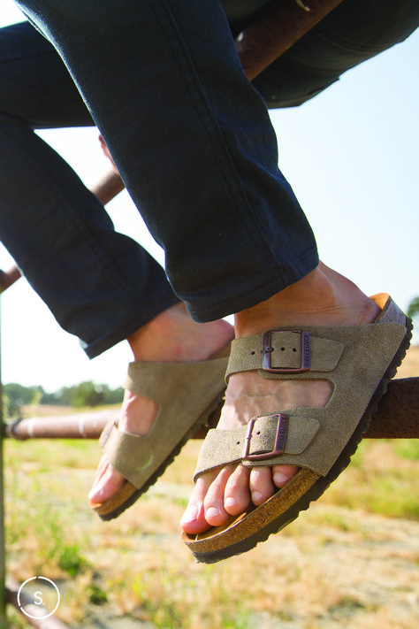 Casual and comfy in suede Birkenstock Arizona sandals. Men Summer Sandals, Birkenstock Arizona Men, Men’s Birkenstocks, Men In Birkenstocks, Men’s Sandals, Mens Birkenstocks, Birkenstock Sandals Men, Best Sandals For Men, Man Sandals