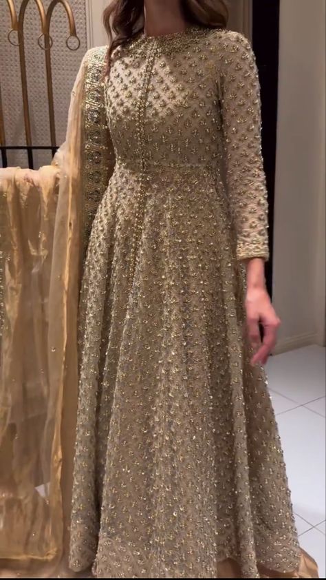 Elegant Maxi Dresses, Dresses For Summer, Anarkali Dress Pattern, Latest Bridal Dresses, Pakistani Fancy Dresses, Fancy Dresses Long, Simple Pakistani Dresses, Designer Party Wear Dresses, Designer Dresses Casual