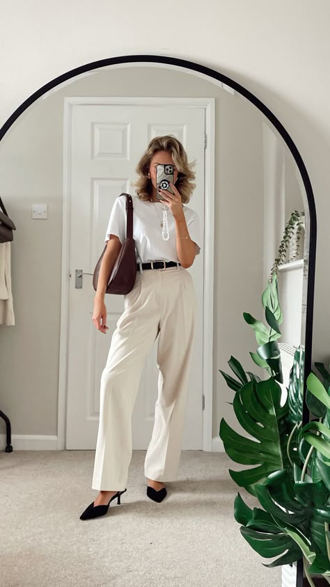 Summer Business Outfits, Conference Outfit, Stylish Business Casual, Summer Office Outfits, Casual Work Outfits Women, Smart Casual Work Outfit, Office Casual Outfit, Spring Work Outfits, Stylish Work Attire