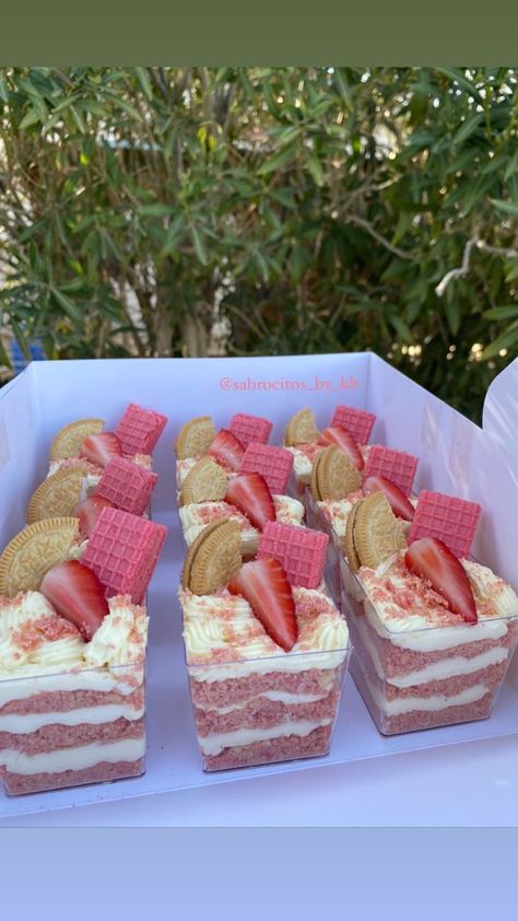 Sweet Baby Shower Ideas, Strawberry Shortcake Cheesecake, Strawberry Shortcake Birthday, Sweet Sixteen Birthday Party Ideas, Strawberry Shortcake Party, Cheesecake Cups, Baby Shower Theme Decorations, Strawberry Baby, Shower Desserts