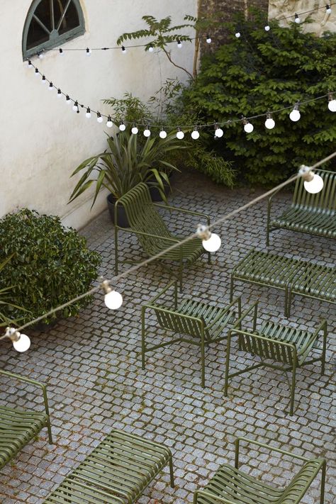 Outdoor Furniture Ideas Backyards, Minimalist Outdoor Furniture, Outdoor Furniture Design, Outdoor Furniture Collections, Street Design, Festoon Lighting, Furniture Collections, Garden Patio Furniture, 인테리어 디자인