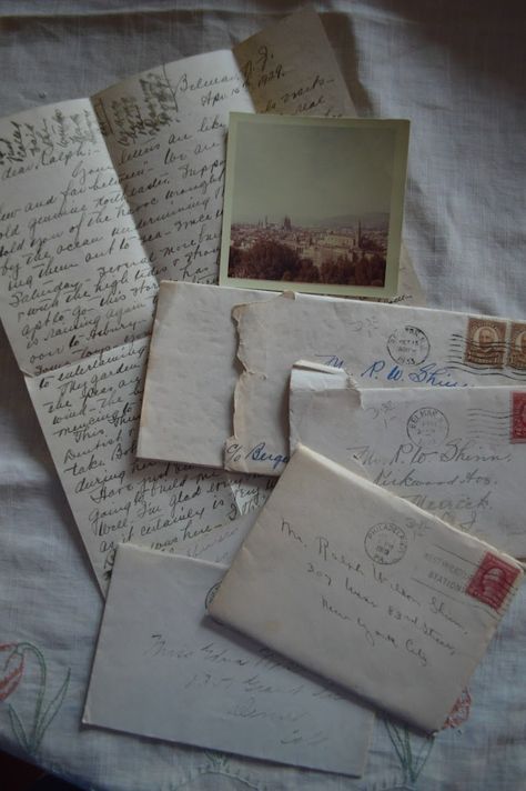 Handwritten Letter Aesthetic, Harry Draco, Old Letters, Aesthetic Letters, Pen Pal Letters, Handwritten Letters, Old Love, Vintage Lettering, London United Kingdom