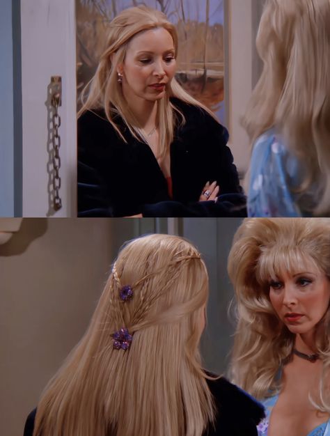 Phoebe's Hairstyles, Phoebe Hairstyles, Phoebe Buffay Hair, Friends Phoebe, 90s Hair, Dyed Hair Inspiration, Phoebe Buffay, Central Perk, 90s Hairstyles