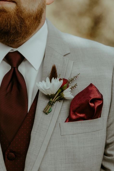 Burgundy Tie Groomsmen, Groom Burgundy Wedding, Maroon Wedding Tux Groom Suits, Burgundy Wedding Groom Attire, Groom Attire Maroon, Groom Suit Red Tie, Grey Suit Burgundy Tie Wedding, Cream Suit Burgundy Tie, Wedding Suits Groom Maroon