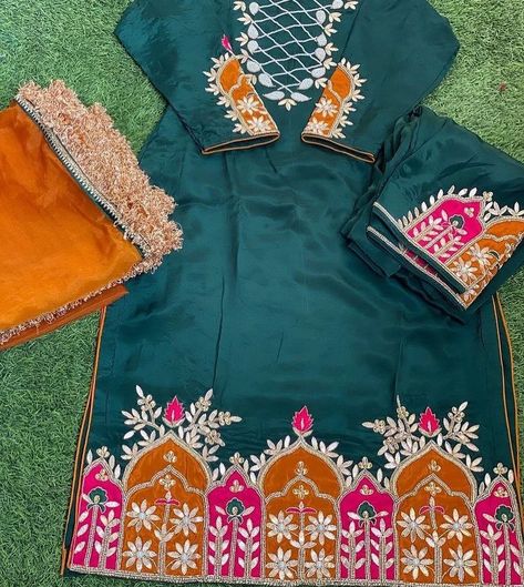 Net Gown Designs, Ladies Suit Design, Designer Suits For Wedding, Panjabi Suit, Punjabi Suits Party Wear, Net Gown, Patiala Suit Designs, Rajasthani Dress, Punjabi Suits Designer Boutique