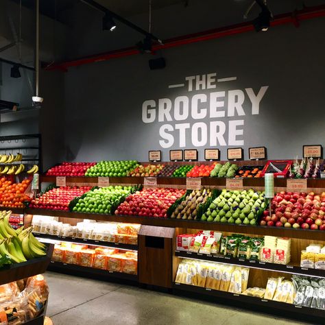 Supermarket Design Interior, Display Visual Merchandising, Fruit And Veg Shop, Vegetable Shop, Grocery Store Design, Supermarket Design, Fruit Shop, Shop House Plans, Retail Store Design