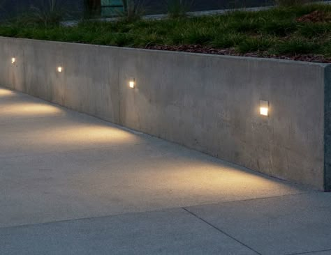 Retaining Wall With Lighting, Lamp In Garden, Exterior Signage Lighting, Wall Outdoor Lighting, Landscape Wall Lighting, Retaining Wall Lighting Ideas, Exterior Step Lighting, Outdoor Building Lighting, Outdoor Path Lights