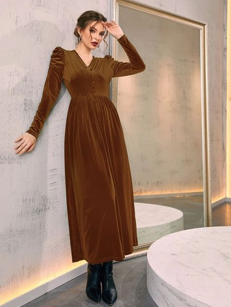 Party Wear Maxi Dresses, Velvet Dress Plus Size, Simple Long Dress, Sleeved Velvet Dress, Western Dresses For Women, Stylish Maxi Dress, Corduroy Overall Dress, Split Hem Dress, Elegant Fabric