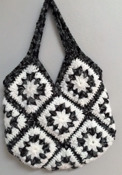 Crocheted Purse, Aesthetic Patterns, Handbags Patterns, Crochet Boho Bag, Crochet Shell Stitch, Free Crochet Bag, Crochet Aesthetic, Crochet Handbag, Patterns Ideas