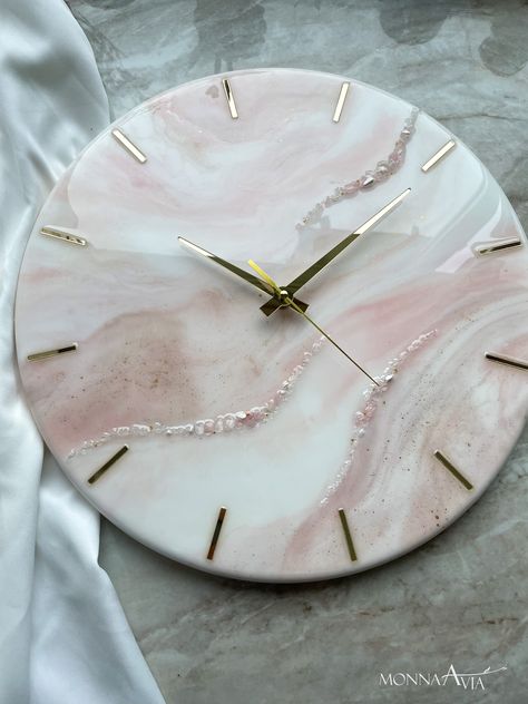 Pink Resin Clock, Resin Clock Ideas, Modern Wall Clock Design, Epoxy Clock, Light Pink Walls, Clock Resin, Anniversary Gift For Parents, Resin Clock, 3d Wall Clock