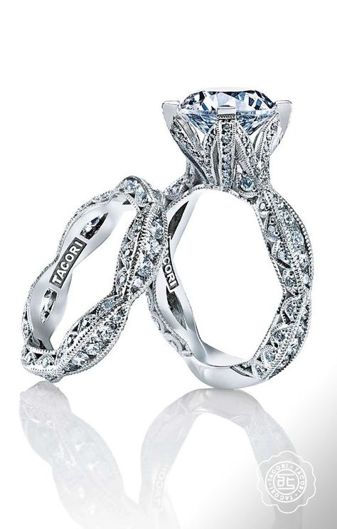 Prettiest Engagement Rings, Tacori Royalt, Pinterest Engagement, Pretty Engagement Rings, Tacori Engagement Rings, Platinum Diamond Engagement Rings, Rings Engagement, Halo Engagement Rings, Bling Rings