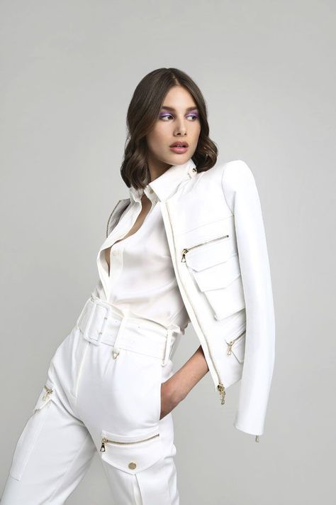 LOOKBOOK: Ralph & Russo Resort 2019 Collection Bouchra Jarrar, Ralph Russo, Ralph And Russo, Takashi Murakami, Summer Fashion Trends, Fall Fashion Trends, Issey Miyake, Fashion Poses, White Fashion