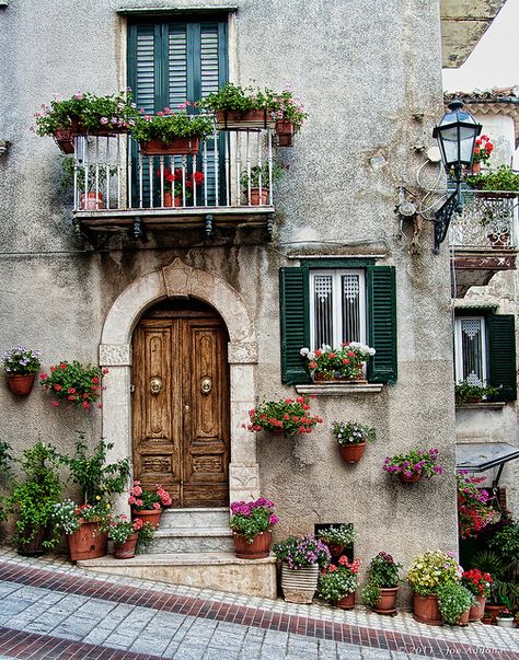 #Door #House #Molise learn from the italians about the way to enhance and display your door onto the road or your stone verandas and patios Flowers Balcony, Italian Architecture, Casas Coloniales, European City, Dream Summer, Italian Home, Beautiful Doors, Urban Sketching, Beautiful Buildings